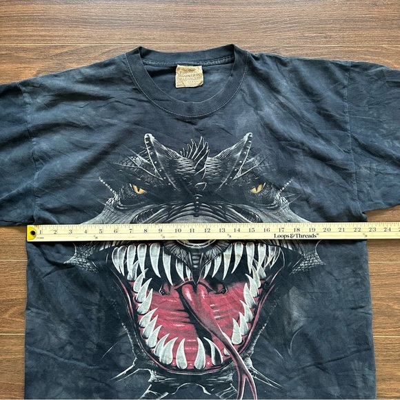 Vintage The Mountain Charcoal T-Shirt with graphic - Picture 4 of 6